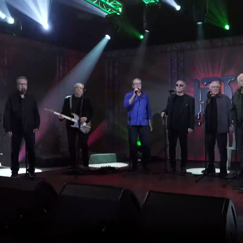 "מתגעגעים לנאיביות": חברי זהו זה חוגגים 90 שנות שידור ציבורי