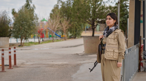 לוחמת כורדית באירביל