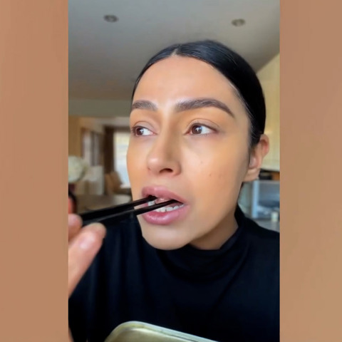 "הסרדינים יביאו לכם גלואו-אפ": הטרנד החם הבא - שגרת טיפוח בשימורים?