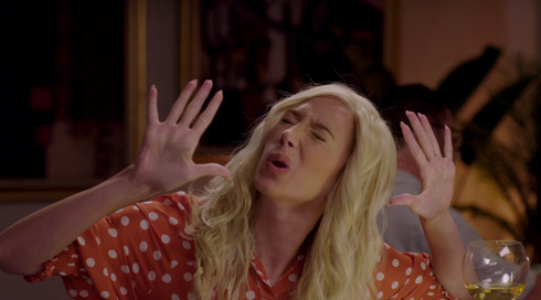 מי זאת? עונה 2 - פרק  3 - אקס מטריד