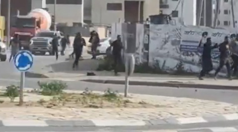 קטטה המונית באופקים