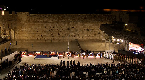 1920X1080 4800 Hp (1).00 02 20 45.Still001