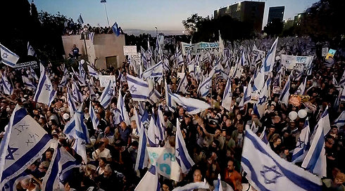 השופטים | פרק 3 - בעין הסערה (1)