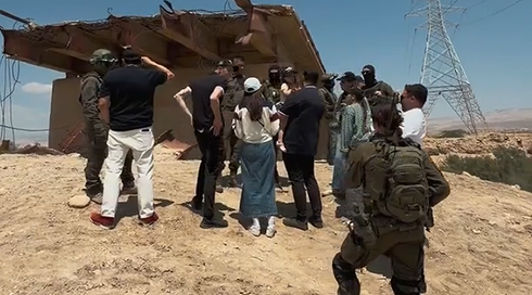מתוך תיעוד סיור שקיימה חברה פרטית בבסיס צה"ל בבקעת הירדן
