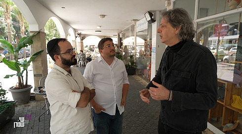 Shai Shtern S6E13 Mendi Bitan.00 00 37 19.Still001