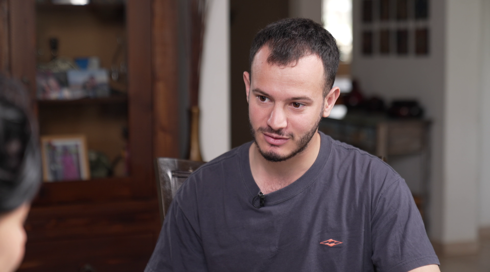 כאן מקשיבים