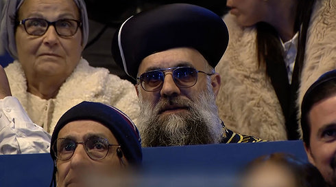 רב הנסתר: כוכב הטיקטוק שהתחזה לרב וגנב את ההצגה בטקס המשואות 