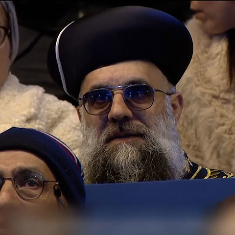 רב הנסתר: כוכב הטיקטוק שהתחזה לרב וגנב את ההצגה בטקס המשואות