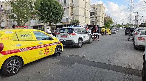 ילדה נפלה מגובה בתל אביב בערב שבועות