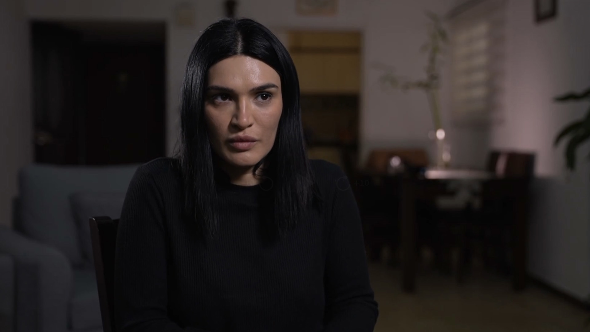 סוזי ירתה בבעלה לאחר שבגד בה - ומספרת את גרסתה לראשונה ממעצר הבית