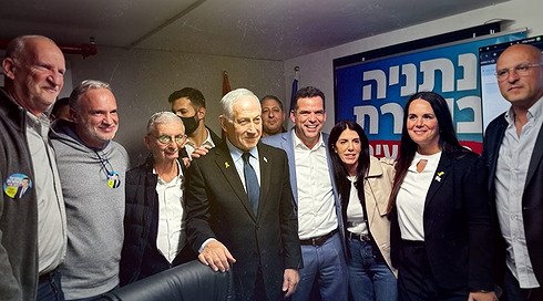 S0578405 1.00 11 35 12.Still001