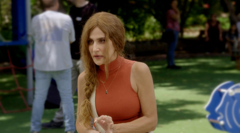 9 4.00 01 09 18.Still001